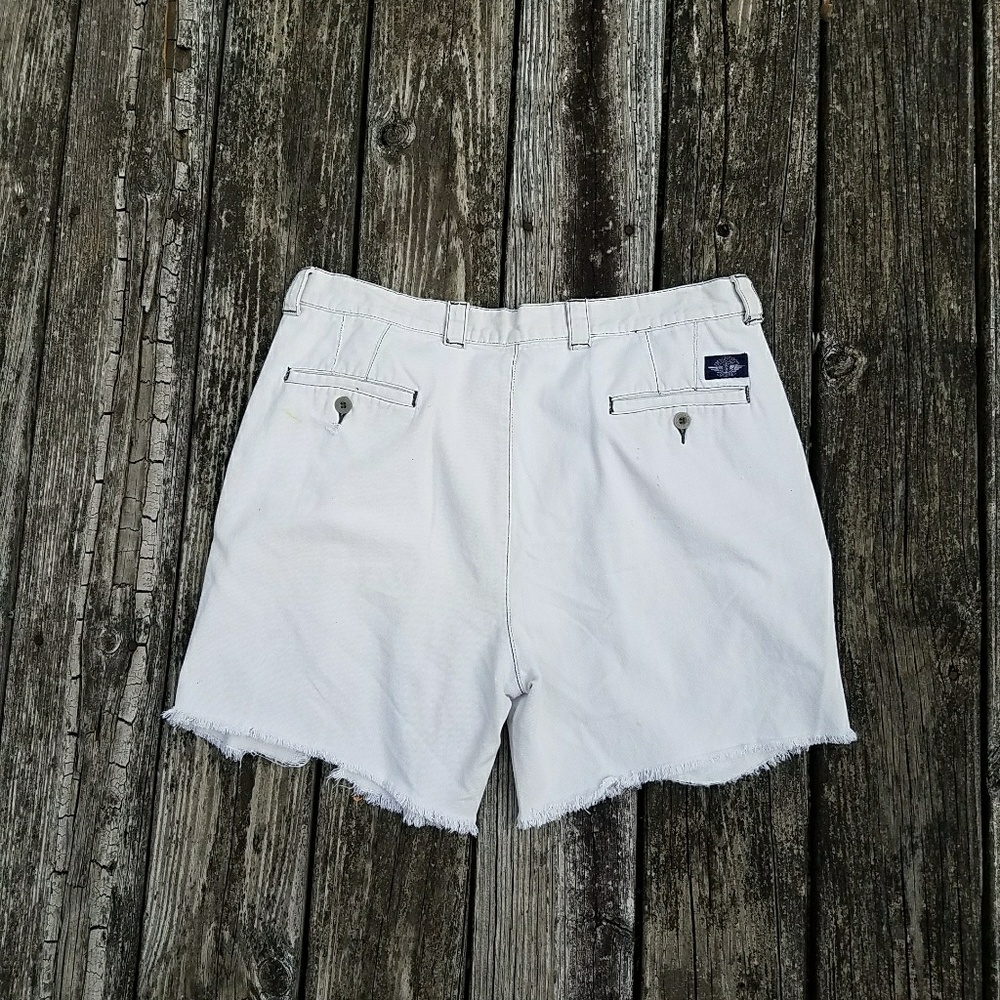 Vintage Dockers naturally distressed shorts - Picture 2 of 5